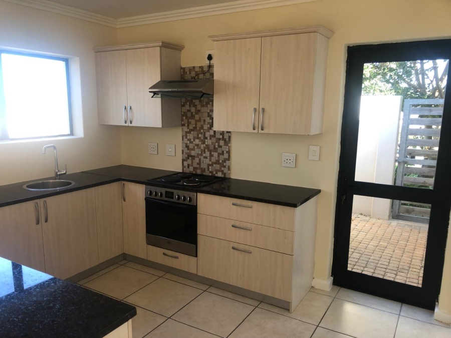 To Let 2 Bedroom Property for Rent in Monte Christo Western Cape